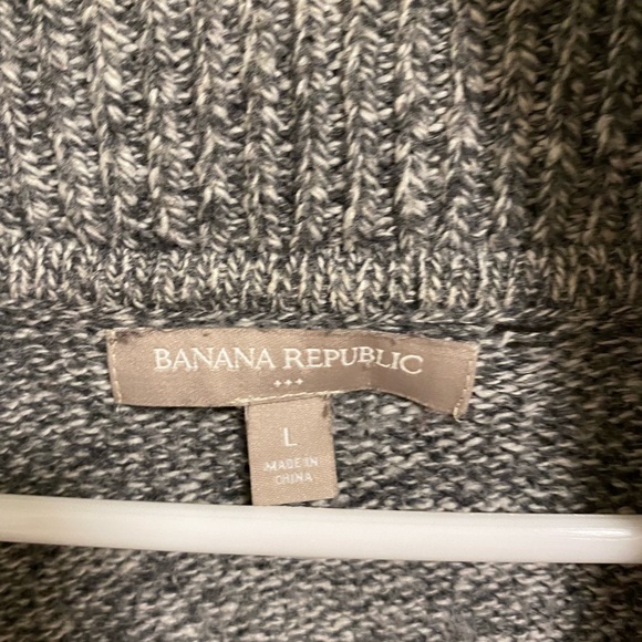 Banana Republic Cardigan - Picture 5 of 6